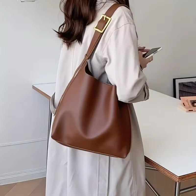 BRENDA - BOLSO DE CUERO MINIMALISTA