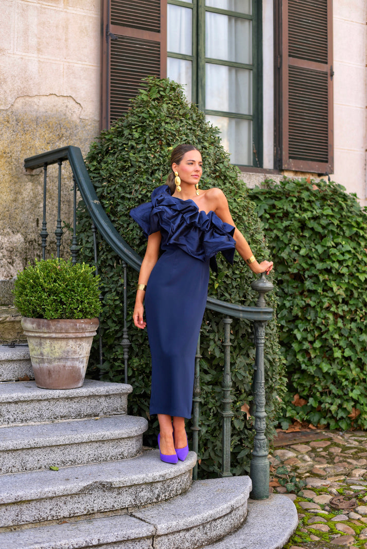 CLAUDIA - VESTIDO AJUSTADO CON VOLANTE ASIMÉTRICO