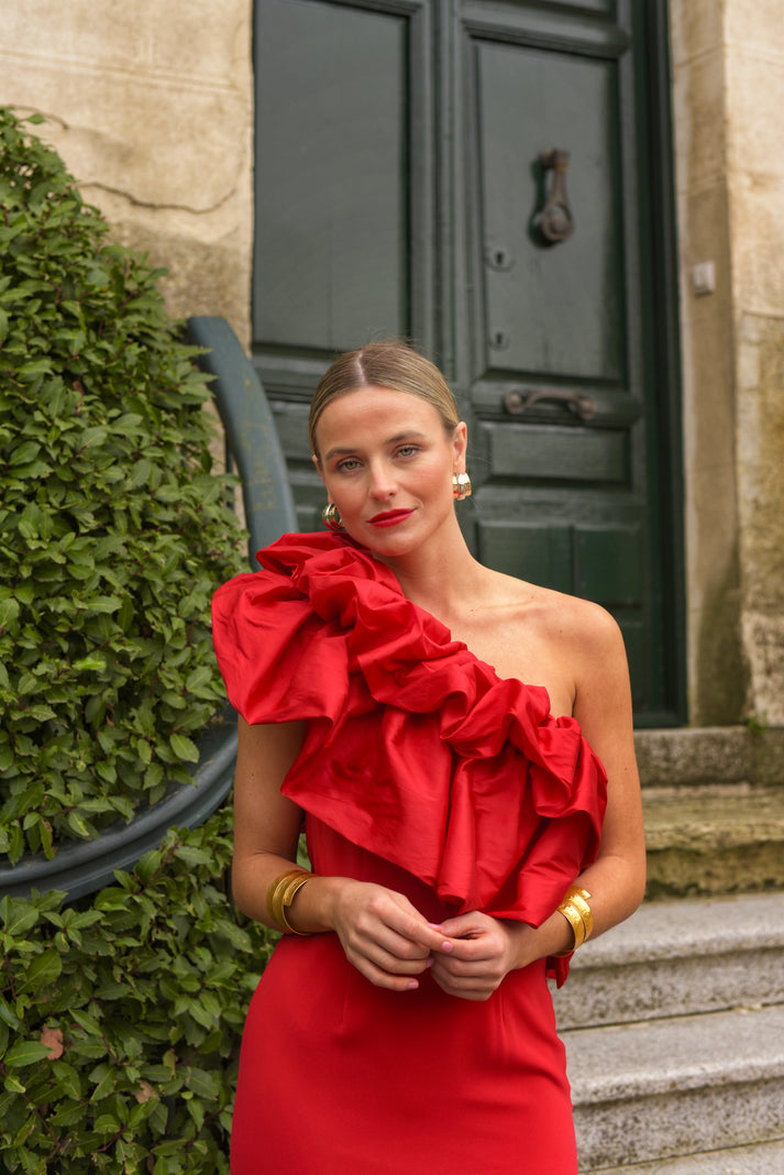 CLAUDIA - VESTIDO AJUSTADO CON VOLANTE ASIMÉTRICO