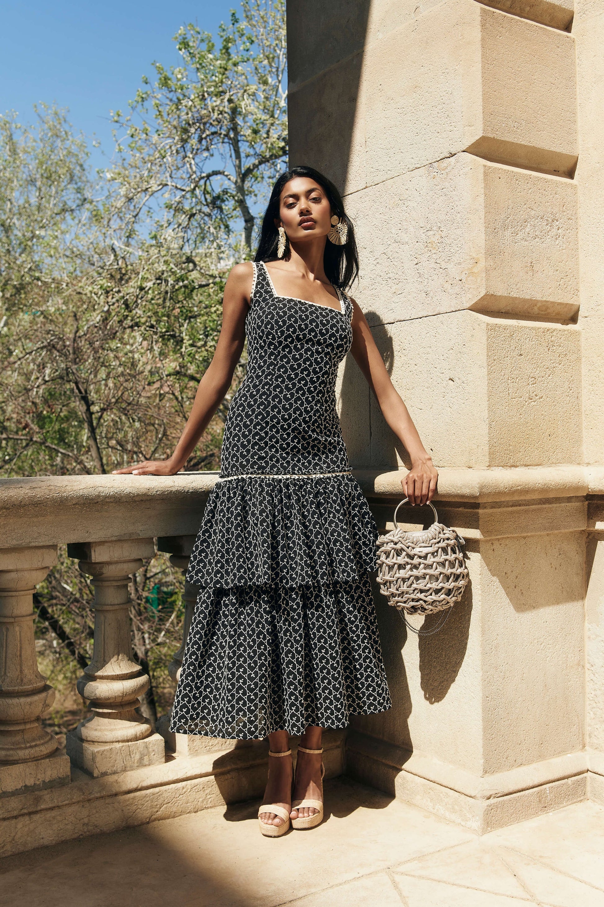 ROSA - VESTIDO MIDI ENTALLADO CON VOLANTES