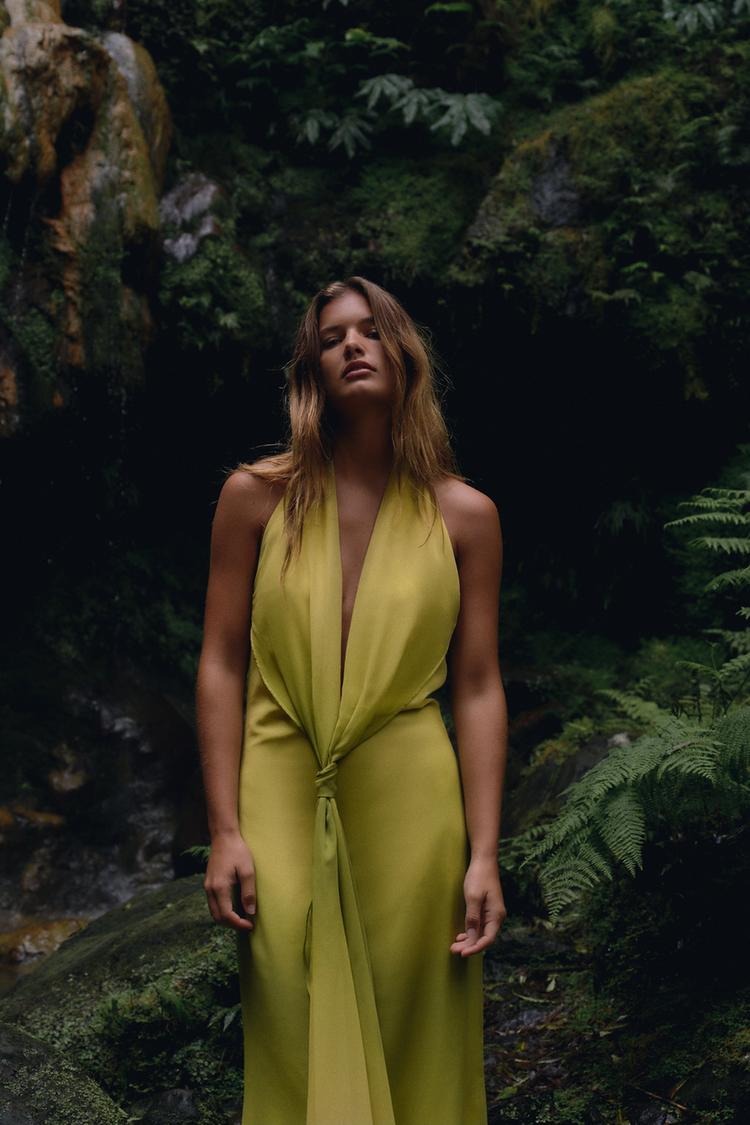 ÚRSULA - VESTIDO LARGO HALTER CON NUDO