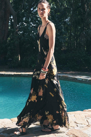 GEMA - VESTIDO MIDI CON ESCOTE PICO
