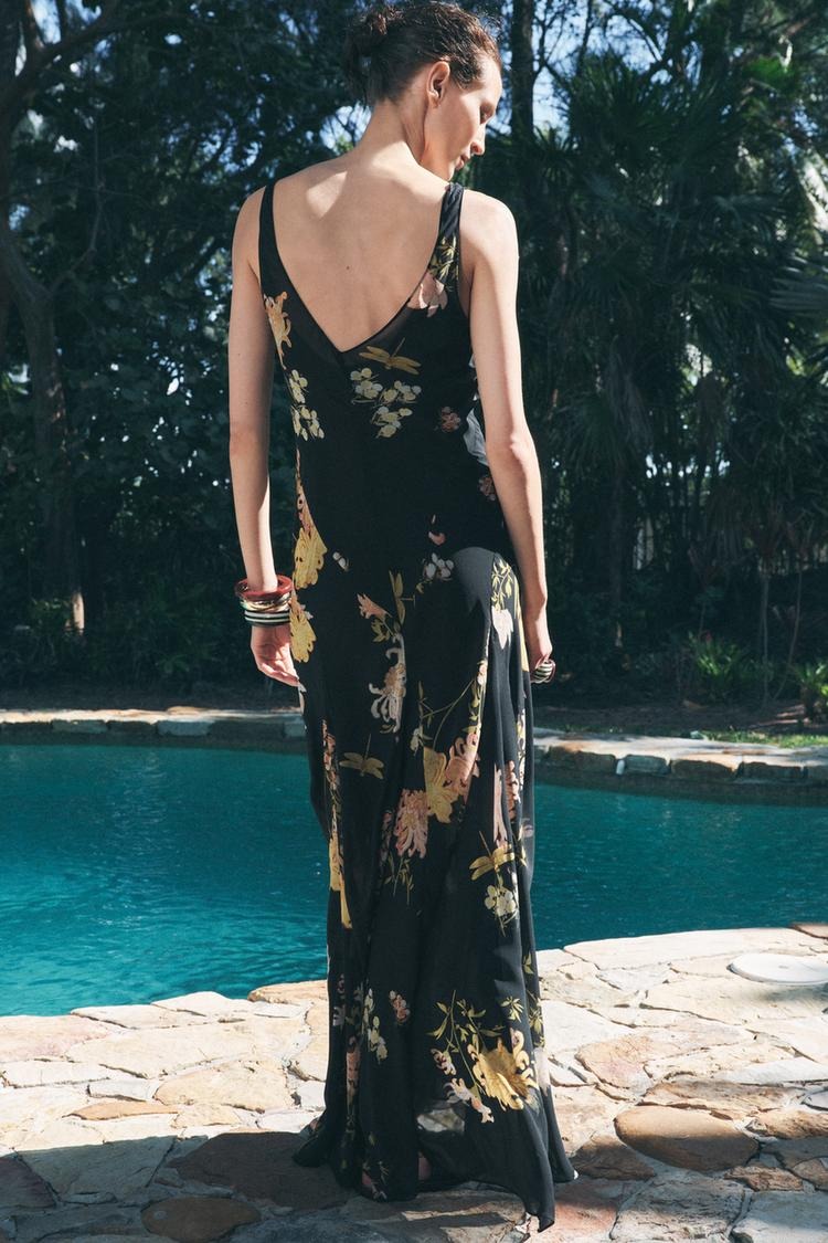 SOLEDAD - VESTIDO MIDI CON ESCOTE PICO