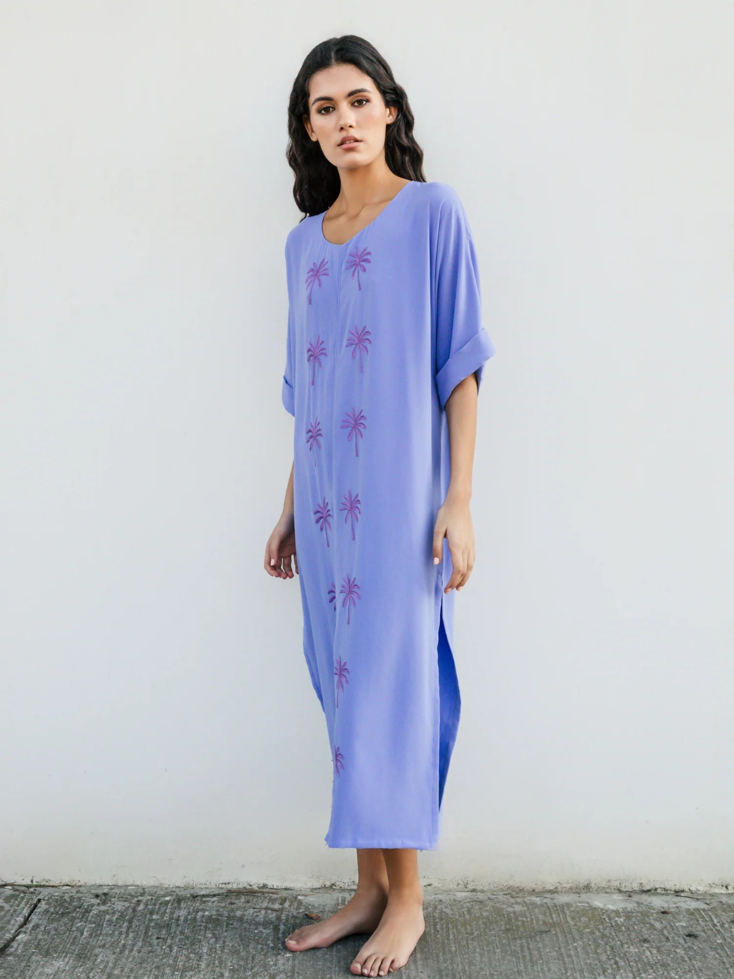 AMPARO - VESTIDO BORDADO DE PALMERAS